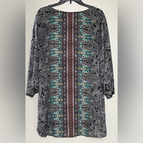CATO Paisley Black Green Hi-Low Tunic Top Blouse Shirt Women’s Plus Sz 18/20 - Picture 2 of 4
